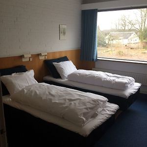 Economy Zimmer mit zwei Einzelbetten